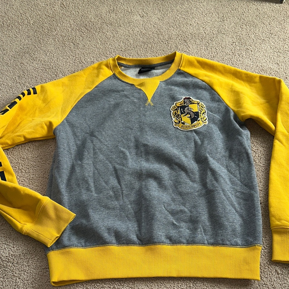 Harry Potter hufflepuff sweatshirt unisex - Picture 1 of 7